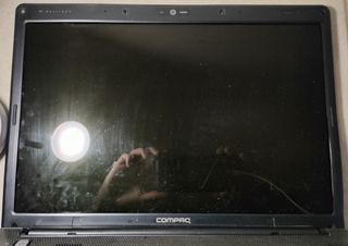 Hp Compaqf700 cpu sempron hdd 100gb 2gb ram nvidia