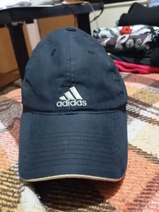 3 Cappelli Adidas e Michelin Blu