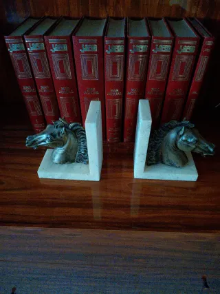 Posalibros Caballos Bronce