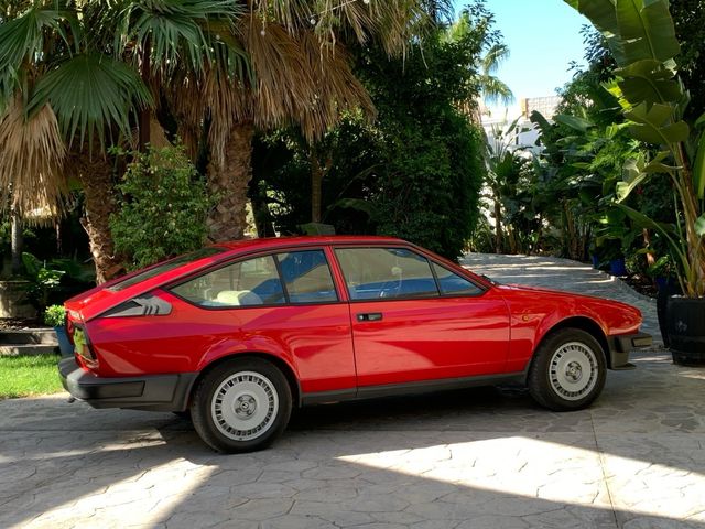 Alfa Romeo GTV 1982