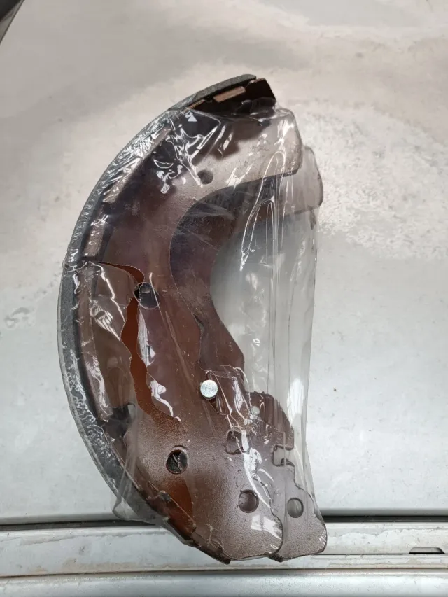 Zapatas de freno traseras Nissan Navarra 2.5