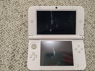 Nintendo 3DS XL Blanca Poco Uso