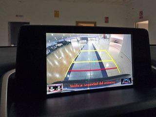 Lexus NX 300 h Business