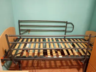 Cama articulada metálica y madera 90x190