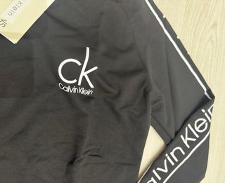 Sudadera Calvin Klein Negra Logo