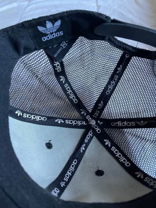 Gorra Adidas Edición Limitada Multicolor