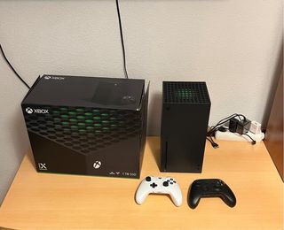 Xbox Series X + Mando Xbox One Gratis