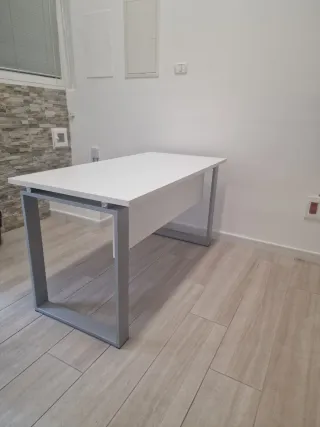 5 Tavoli da ufficio moderni