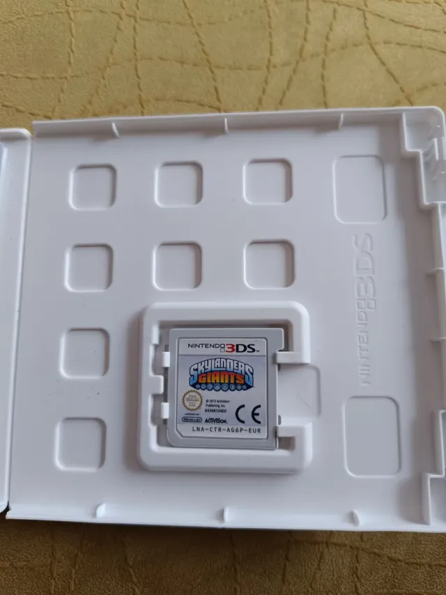 Skylanders Giants Nintendo 3DS Juego