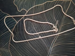 Conjunto de pulseras y cadena