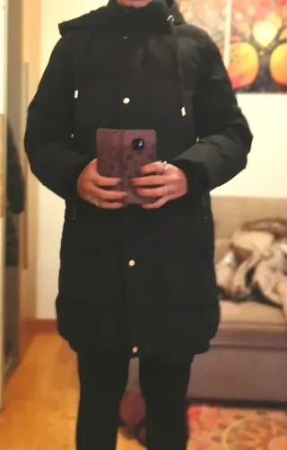 Abrigo largo negro ZARA. PRECIOSO y CALENTITO.