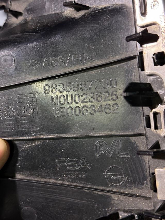 Opel Mokka B Moldura central del Panel 9835987280