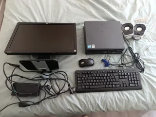 Ordenador de sobremesa HP Negro