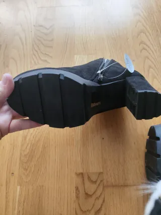 Botines de tacón negros talla 39 con etiqueta