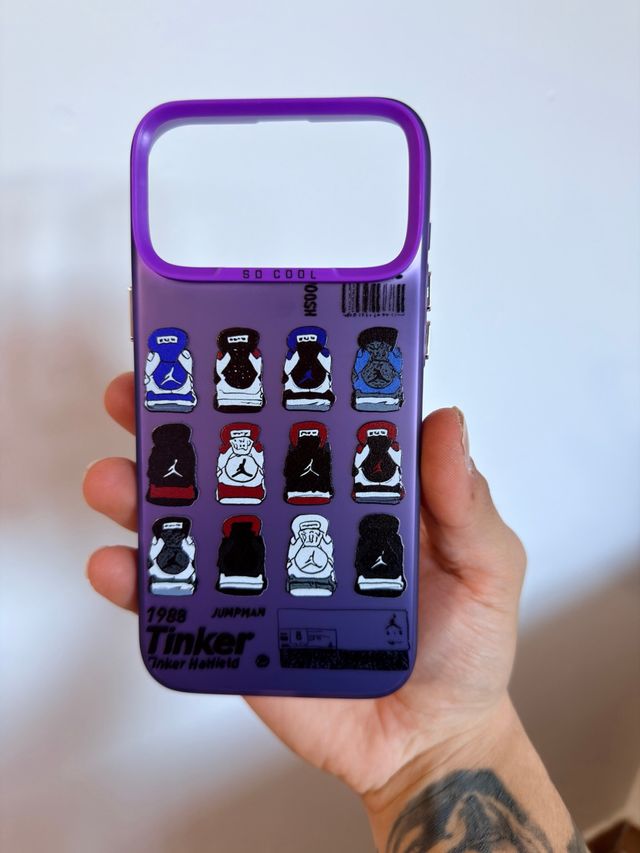 Funda Iphone 17 Pro Max Jordan