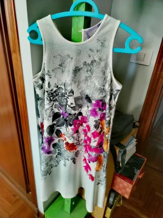 Vestido corto estampado floral