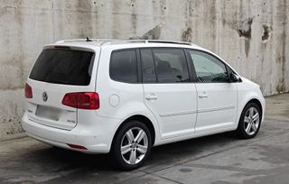 TOURAN SPORT 2.0 TDI CR 140 CV * 1 DUEÑO Y LIBRO *