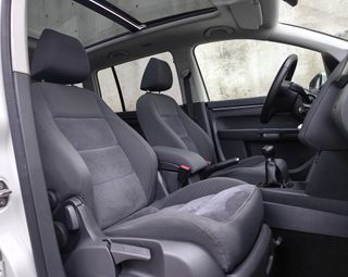 TOURAN SPORT 2.0 TDI CR 140 CV * 1 DUEÑO Y LIBRO *