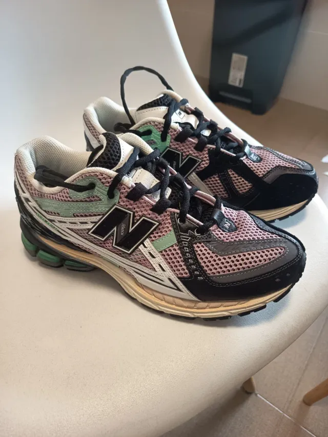 Zapatillas New Balance 1906, originales!!!