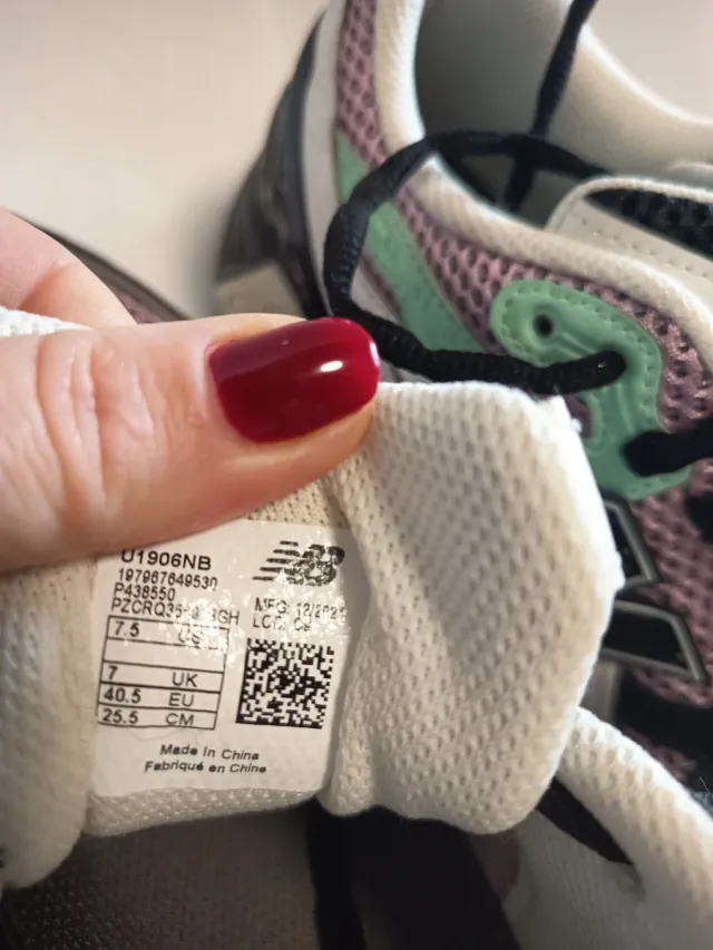 Zapatillas New Balance 1906, originales!!!