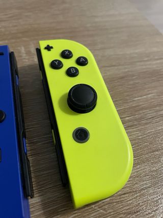 Joycons Nintendo Switch Azul y Amarillo