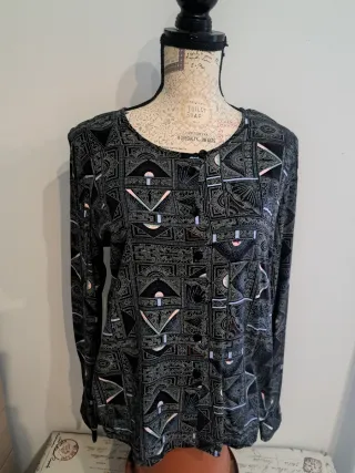 Blusa manga larga estampada