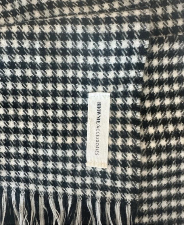 Bufanda Brownie cuadros blanco y negro