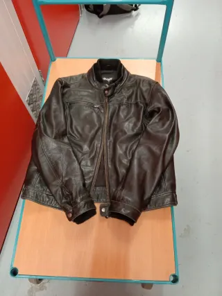 Chaqueta de cuero Schott Negra