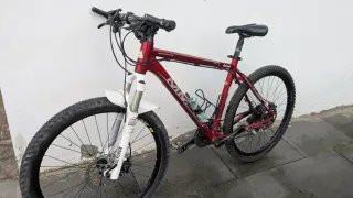 Bicicleta Montaña BTT Roja