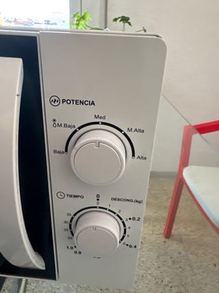 Microondas EAS ELECTRIC EMB20L