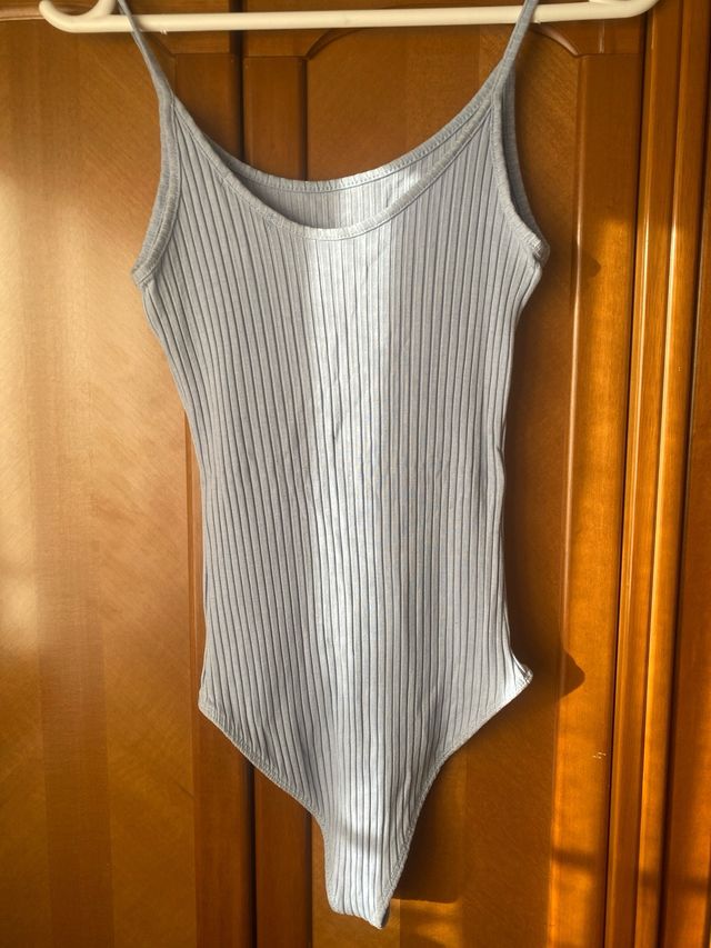 Body de tirantes azul
