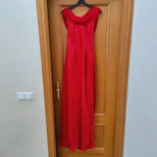 Vestido de invitada rojo