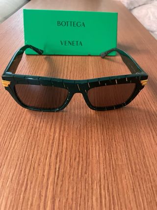 Gafas de sol Bottega Veneta verdes y doradas