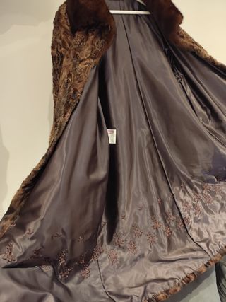 Abrigo de astracán auténtico