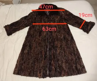 Abrigo de astracán auténtico