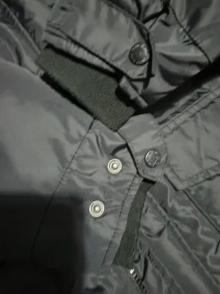 Abrigo de plumas negro