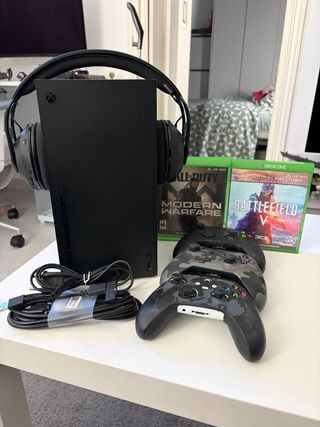 Xbox Series X 1TB + cascos nacon RIG600proHX