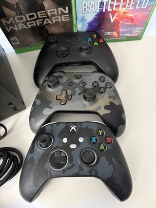 Xbox Series X 1TB + cascos nacon RIG600proHX