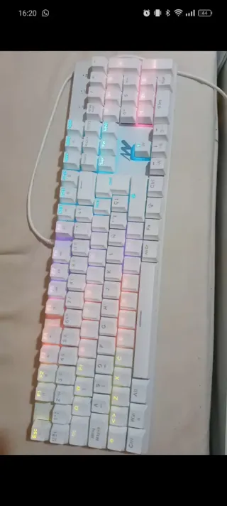 Teclado Mecánico Gaming W Blanco RGB