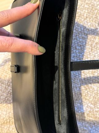 Bolso Yves Saint Laurent LE 5 À 7 Piel Negra