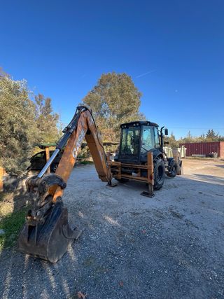 Retroexcavadora CASE 580 ST