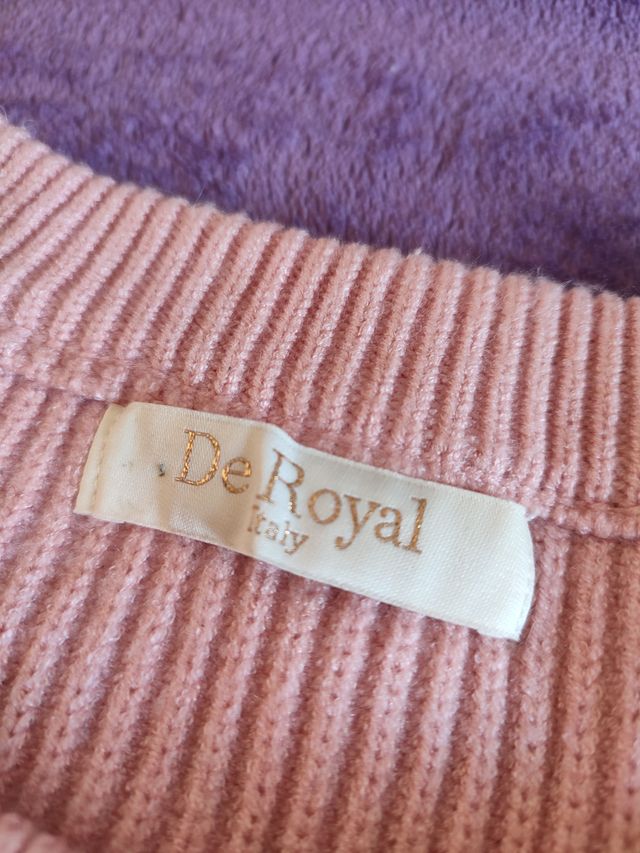 Jersey rosa con flores de lentejuelas