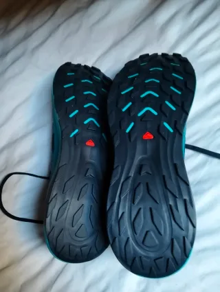 Salomon Trail Talla 42 Negro/Turquesa