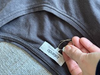 Vestido premamá gris