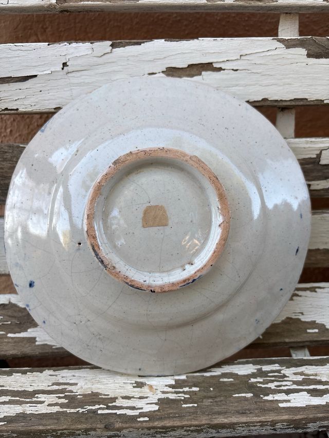 Plato antiguo decorado barco azul