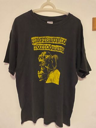 Camiseta Segismundo Toxicómano Negra