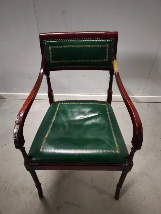 Silla escritorio caoba siglo XIX