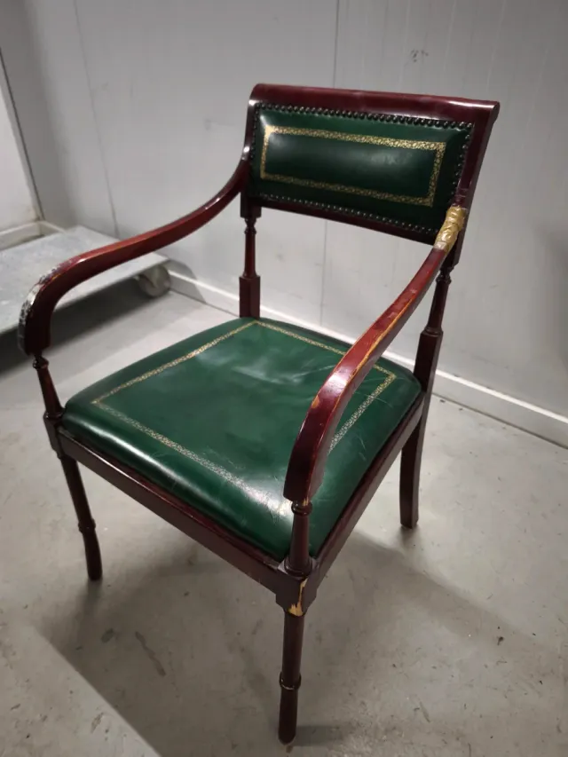 Silla escritorio caoba siglo XIX