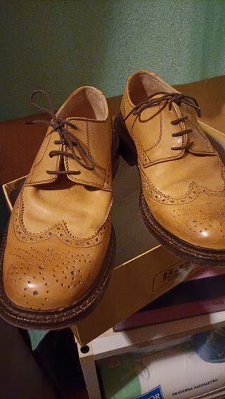 Scarpe uomo in cuoio lavorazione artigianale