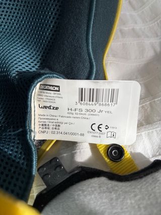 Casco multiusos: Ski, escalada, patinaje.